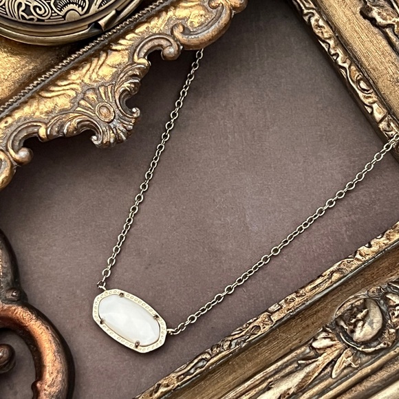 KENDRA SCOTT Gold Elisa White Pearl Necklace - Picture 5 of 5